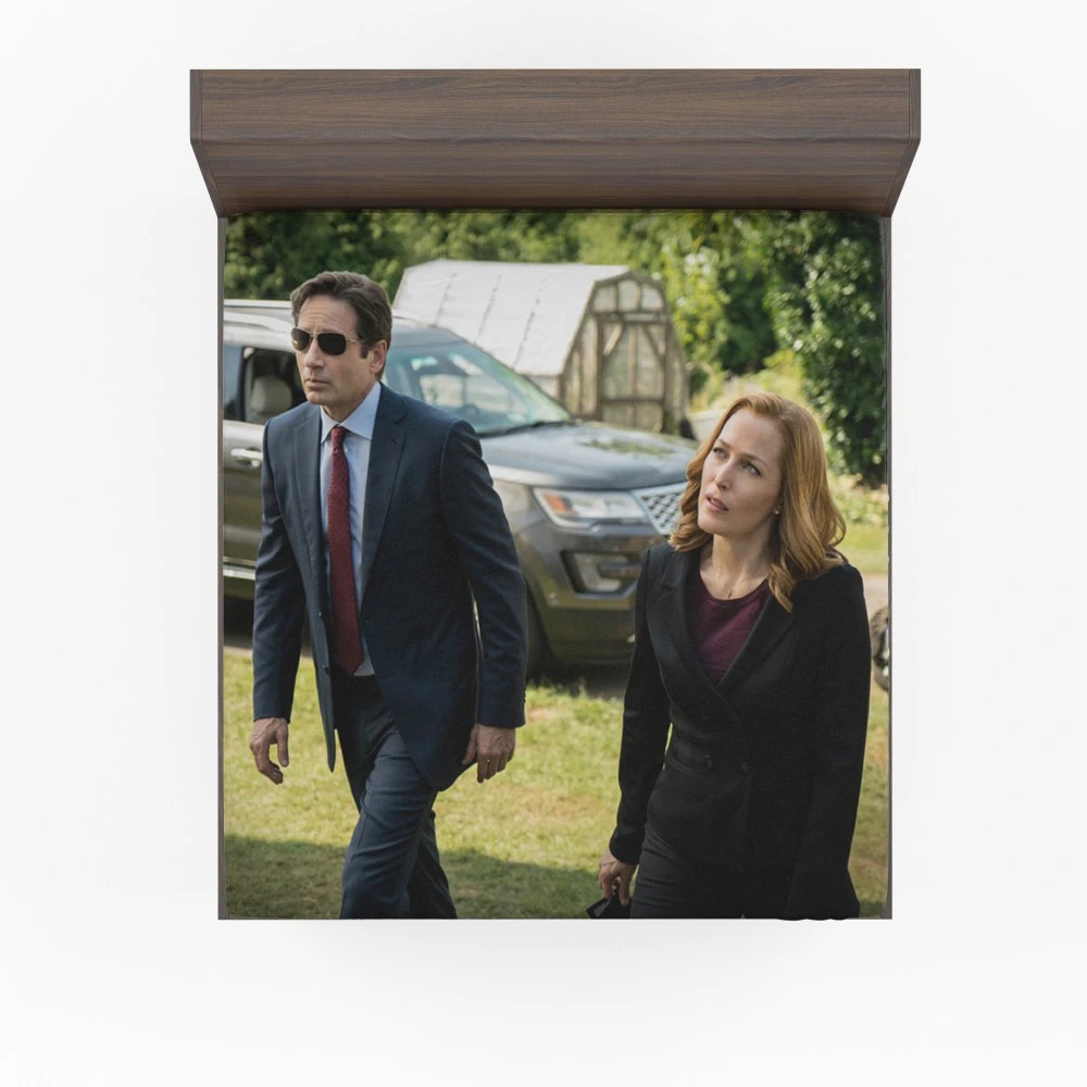 Delving into Enigmas with Scully & Mulder in The X-Files Fitted Sheet