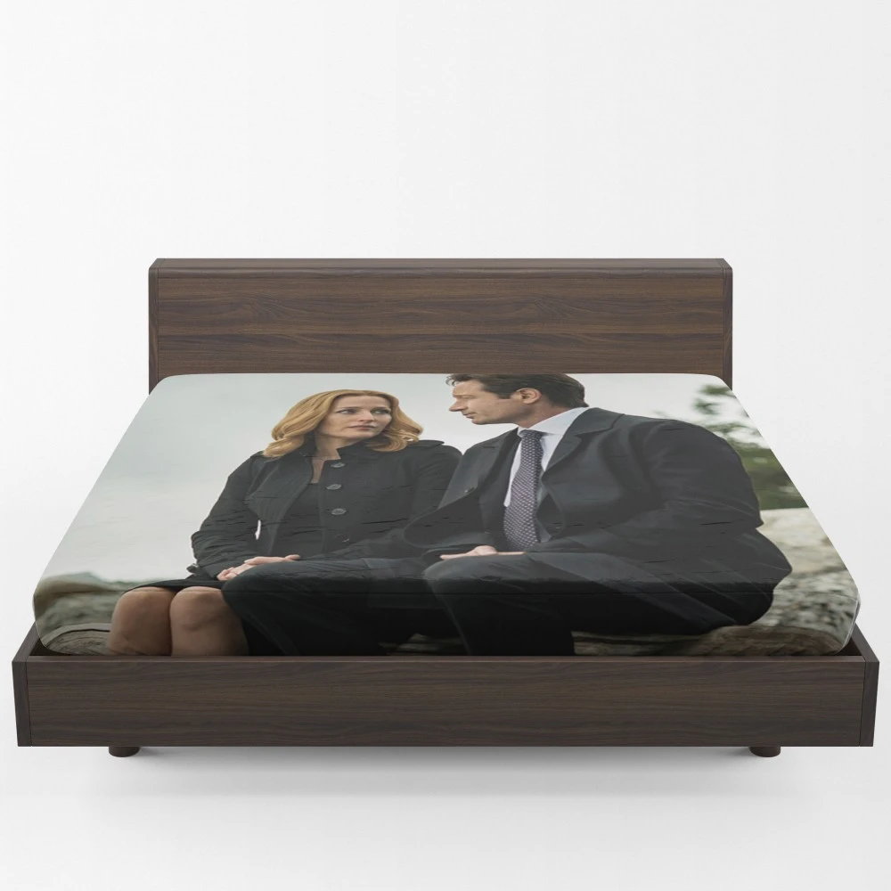 The X Files Fox Mulder and Dana Scully Quest Fitted Sheet 1