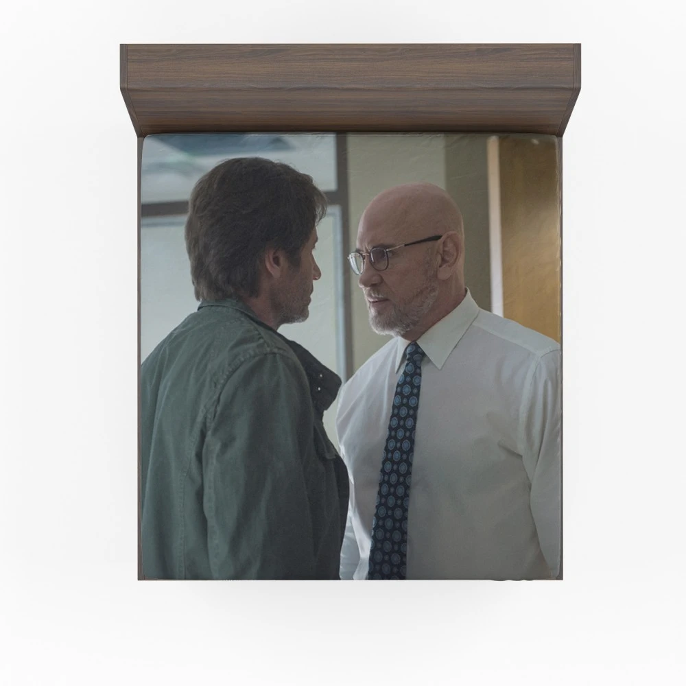 The X-Files: Fox Mulder and Walter Skinner Pursuit Fitted Sheet